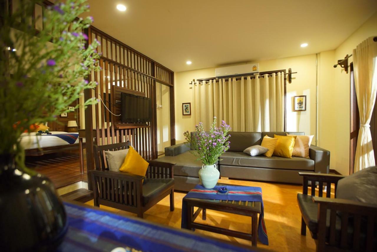 Sunny V Hotel Chiang Mai Exteriör bild
