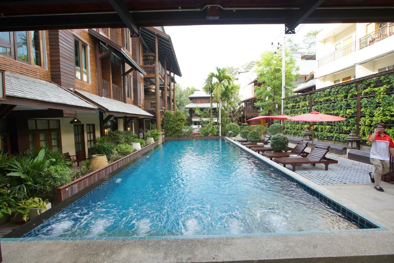 Sunny V Hotel Chiang Mai Exteriör bild