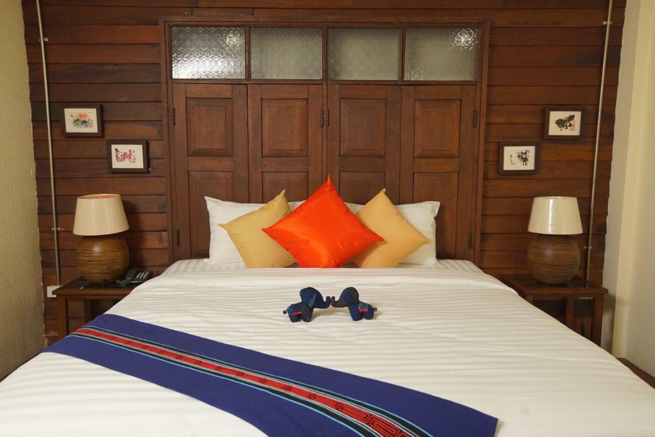 Sunny V Hotel Chiang Mai Exteriör bild