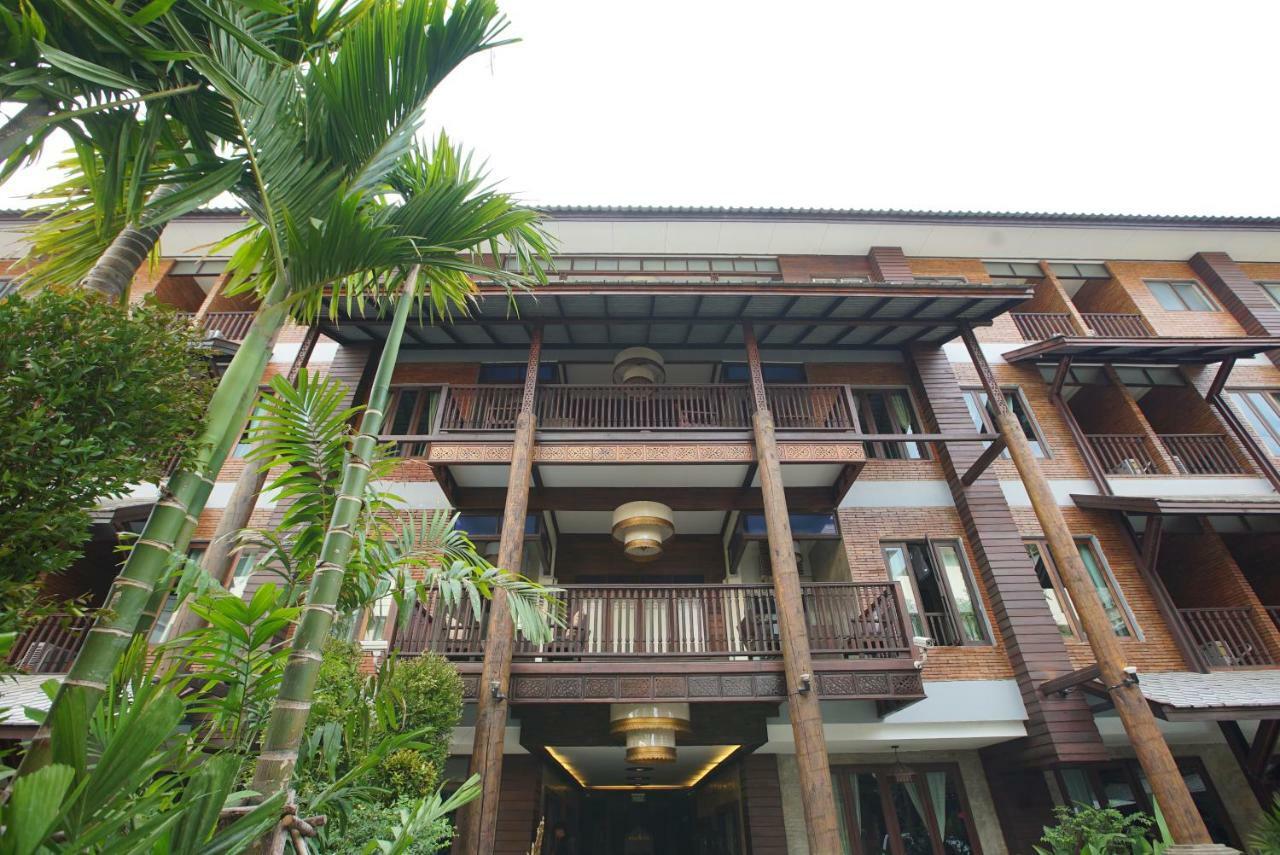 Sunny V Hotel Chiang Mai Exteriör bild