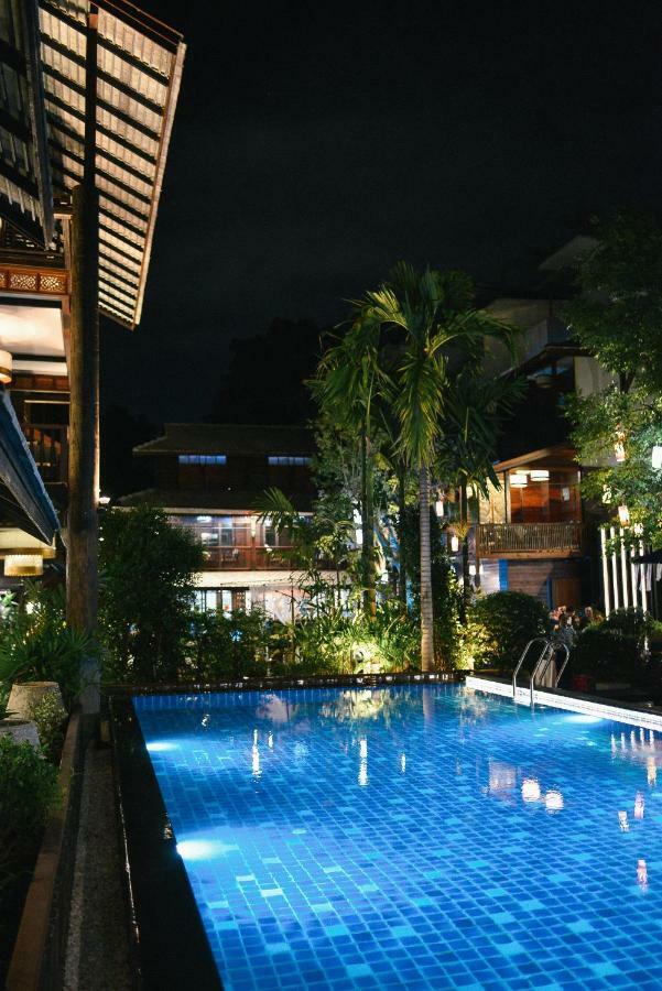 Sunny V Hotel Chiang Mai Exteriör bild