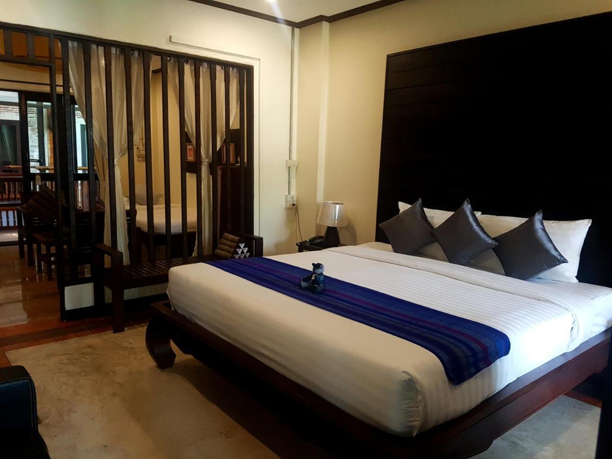 Sunny V Hotel Chiang Mai Exteriör bild